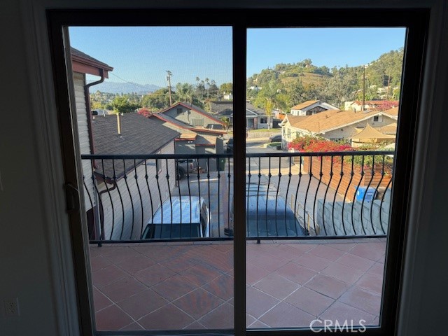 Spacious home in the City of Glassell Park, has all the amenities, laundry room, balcony to enjoy the view, back yard and Garage.