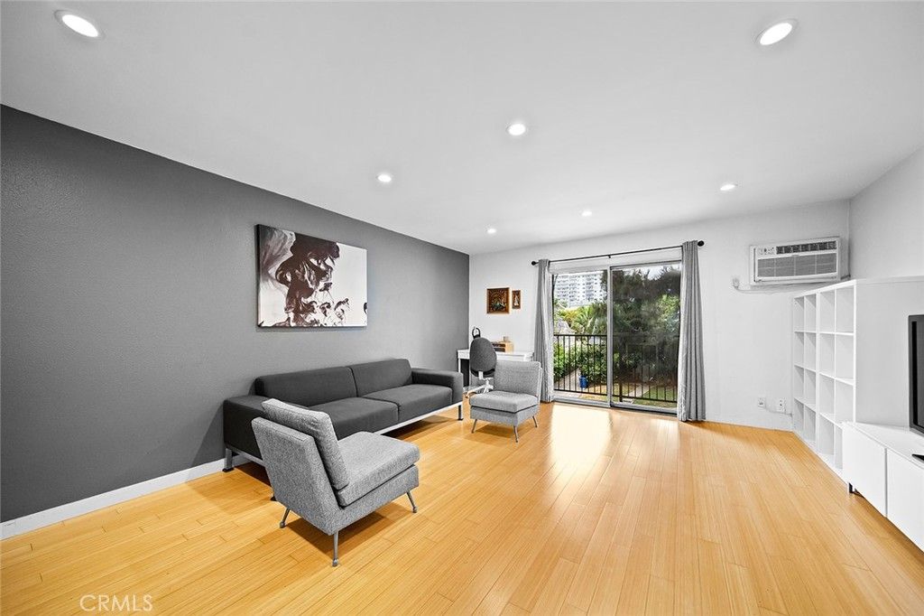 Photo of 1222 N Olive Dr Dr #311, West Hollywood, CA 90069 (MLS # PW25120934)