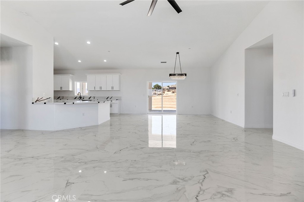10125 Bella Vista Street