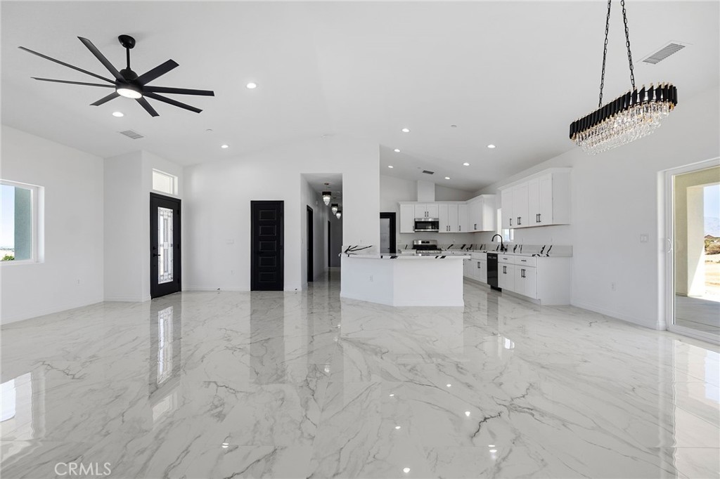 10125 Bella Vista Street