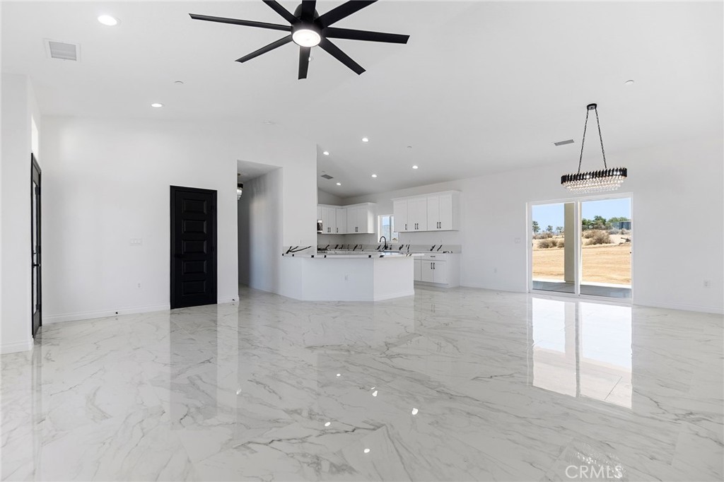 10125 Bella Vista Street