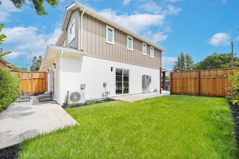 Photo of 418 Gabilan Street, Los Altos, CA 94022 (MLS # ML82045383)