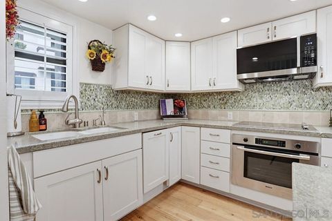 Photo of 3914 Voltaire St, San Diego, CA 92107 (MLS # 260007751SD)