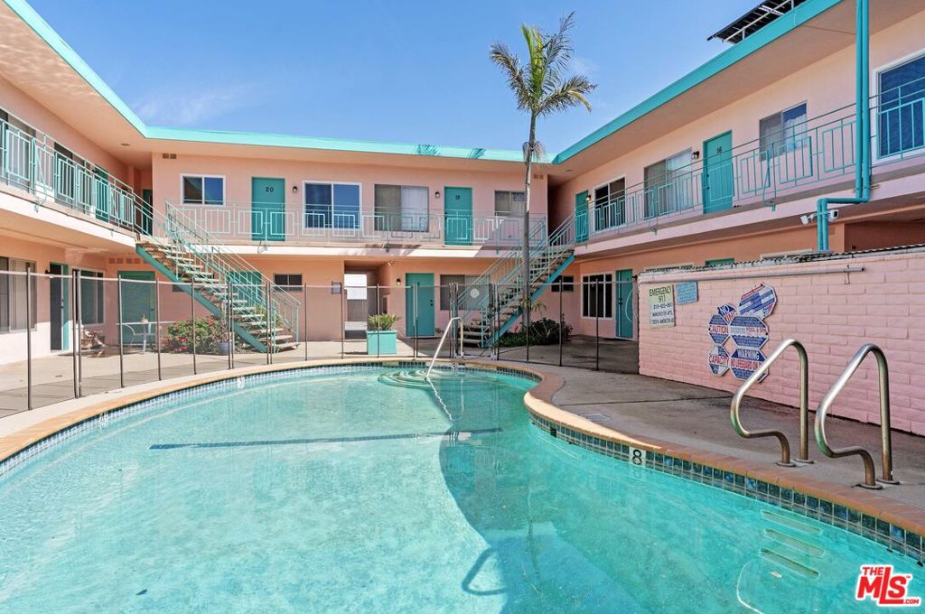 Newly remodeled unit in stunning Palm Springs-inspired building in Playa del Rey. Welcome to your dream oasis in the heart of Playa del Rey! This remodeled apartment building exudes the chic and vibrant aesthetic of Palm Springs, offering a perfect blend of modern luxury and mid-century charm. Each unit has been meticulously updated with high-end finishes, including gourmet kitchens with stainless steel appliances, quartz countertops, and designer cabinetry. Enjoy spacious living with large windows that flood the space with natural light. The unit comes with a private, enclosed back yard. This building allows you to enjoy resort style living with a sparkling pool perfect for soaking up the California sun. Nestled in the desirable Playa del Rey neighborhood, you're just minutes away from the beach, trendy restaurants, shopping, and entertainment options. Easy access to major highways and public transportation makes commuting a breeze. Experience the perfect blend of style, comfort and convenience in this one-of-a-kind apartment building. Schedule a tour today and make this Palm Springs-inspired paradise your new home!