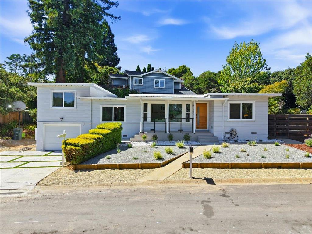 2326 Buena Vista Avenue