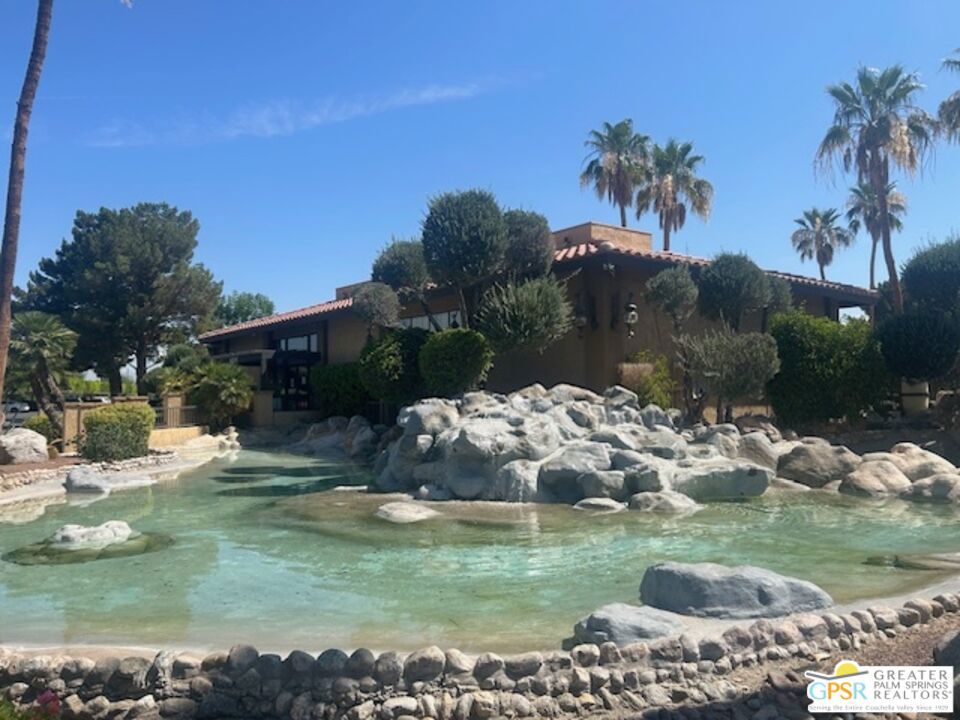 Cathedral Springs - Residential