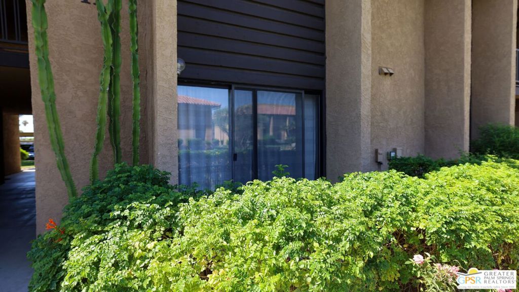 Cathedral Springs - Residential