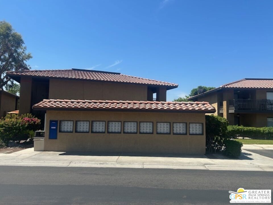 Cathedral Springs - Residential