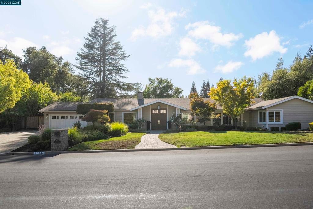 3144 Roundhill Rd
