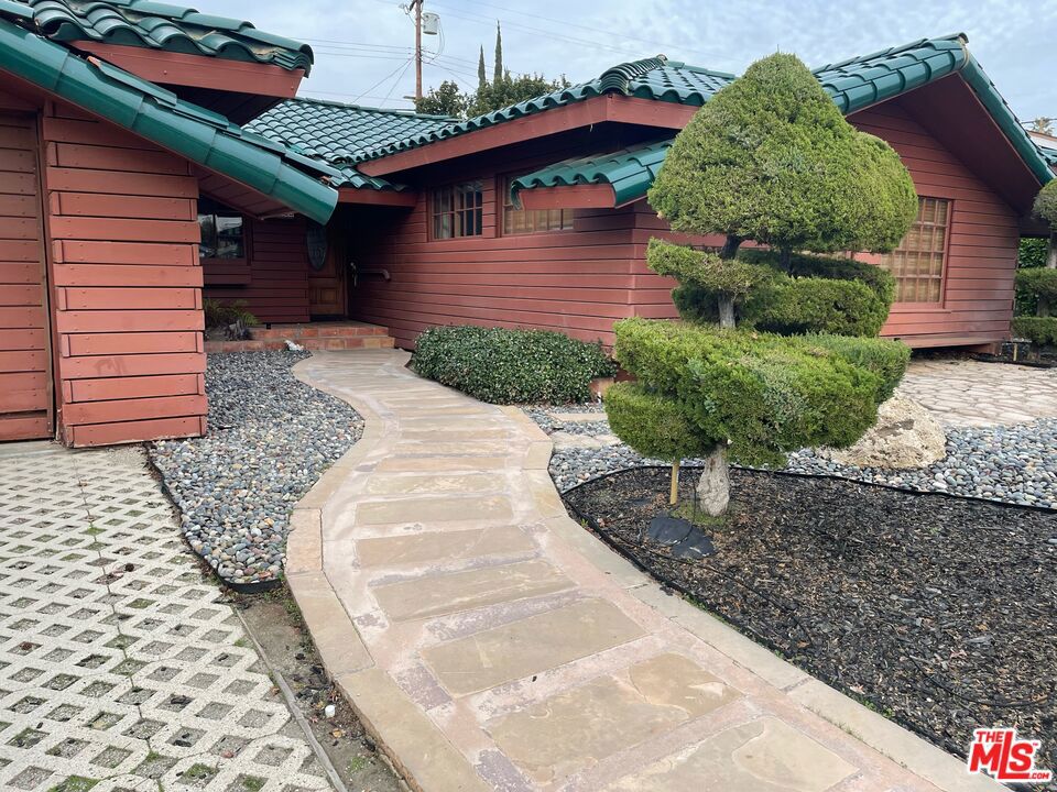 - Residential Lease
