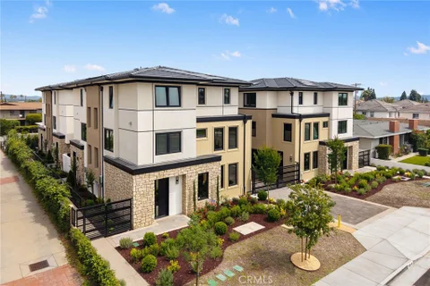 MLS: AR26088274