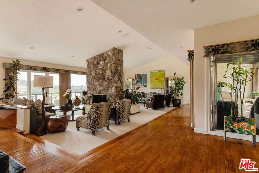 Photo of 2208 Westridge Road, Los Angeles, CA 90049 (MLS # 26666767)