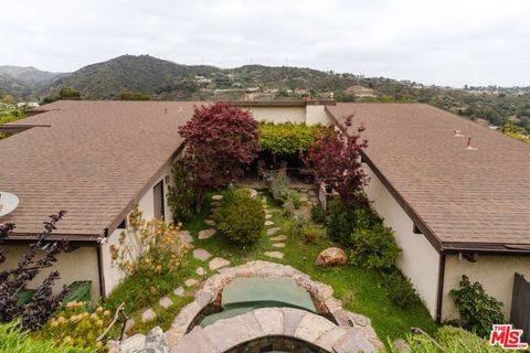 Photo of 2208 Westridge Road, Los Angeles, CA 90049 (MLS # 26666767)