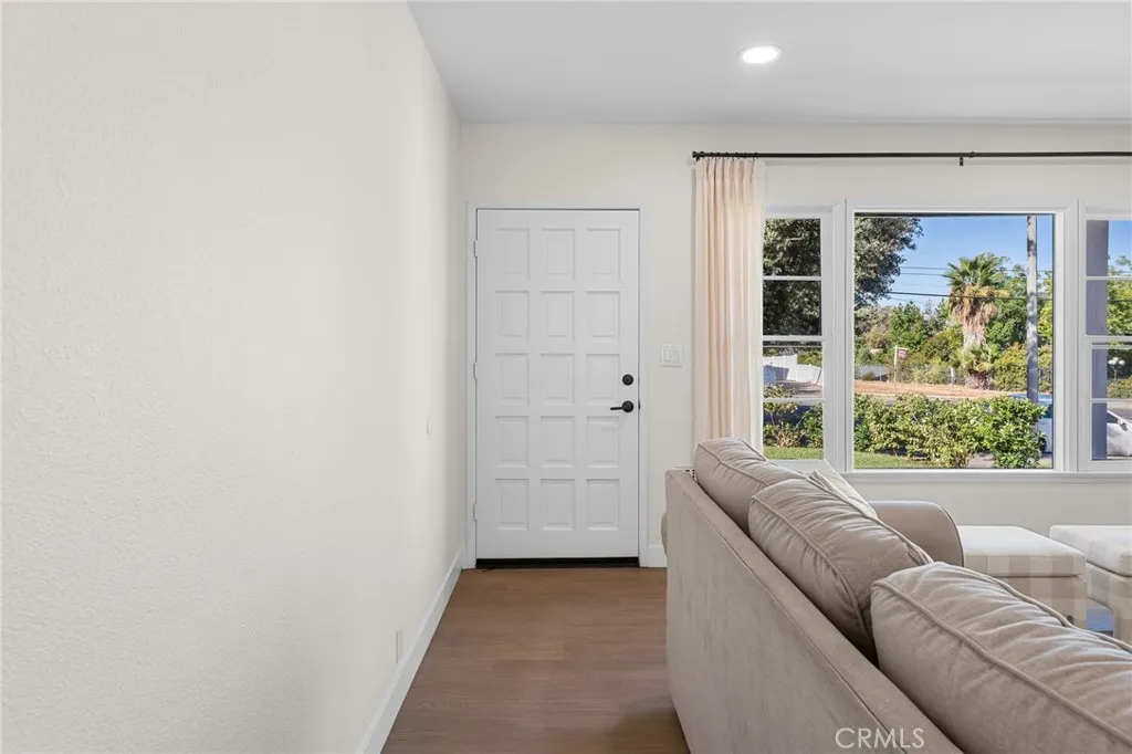 Redlands, California 92373, United States, 3 Bedrooms Bedrooms, ,2 BathroomsBathrooms,Residential,Pending,213900