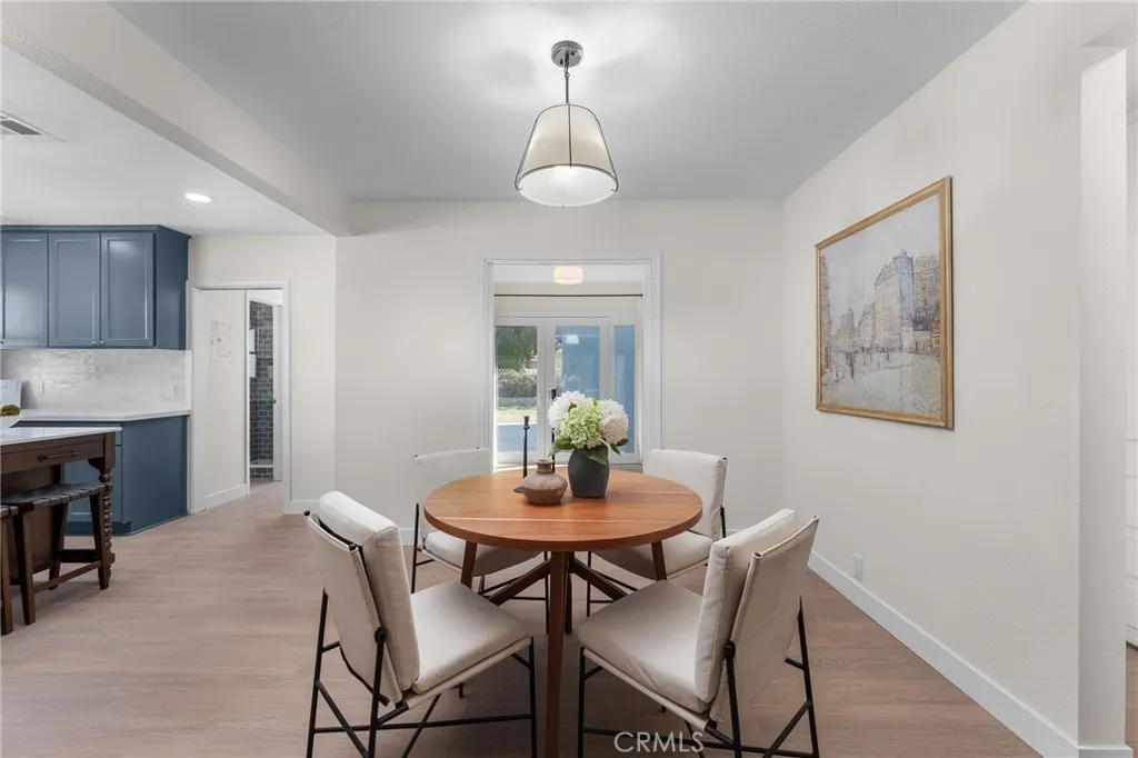 Redlands, California 92373, United States, 3 Bedrooms Bedrooms, ,2 BathroomsBathrooms,Residential,Pending,213900