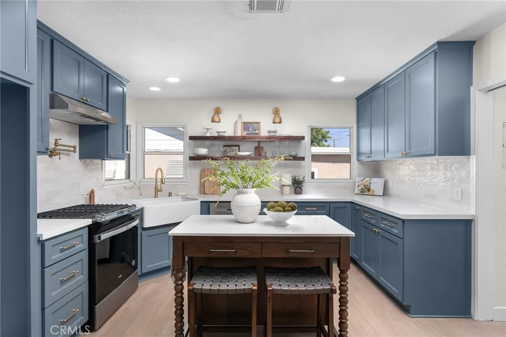 Redlands, California 92373, United States, 3 Bedrooms Bedrooms, ,2 BathroomsBathrooms,Residential,Pending,213900