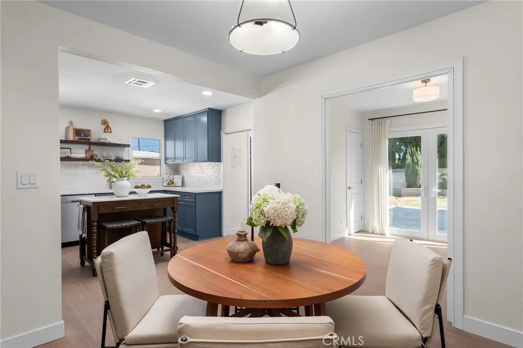 Redlands, California 92373, United States, 3 Bedrooms Bedrooms, ,2 BathroomsBathrooms,Residential,Pending,213900