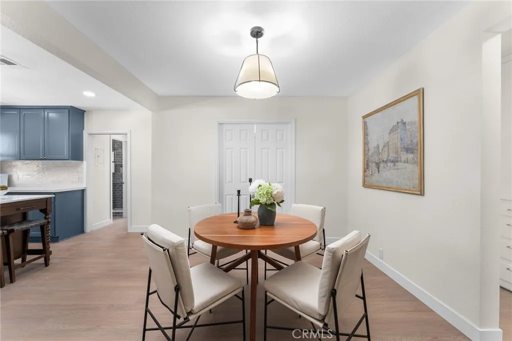 Redlands, California 92373, United States, 3 Bedrooms Bedrooms, ,2 BathroomsBathrooms,Residential,Pending,213900