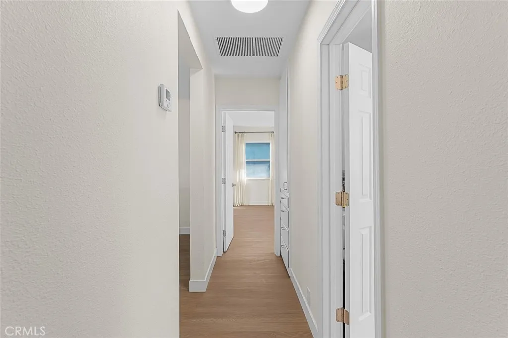 Redlands, California 92373, United States, 3 Bedrooms Bedrooms, ,2 BathroomsBathrooms,Residential,Pending,213900