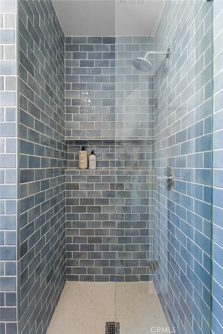 Redlands, California 92373, United States, 3 Bedrooms Bedrooms, ,2 BathroomsBathrooms,Residential,Pending,213900