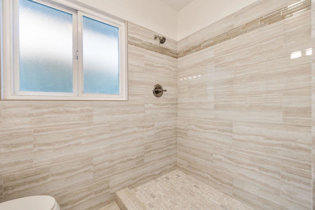 Tahquitz River Estat - Residential Income