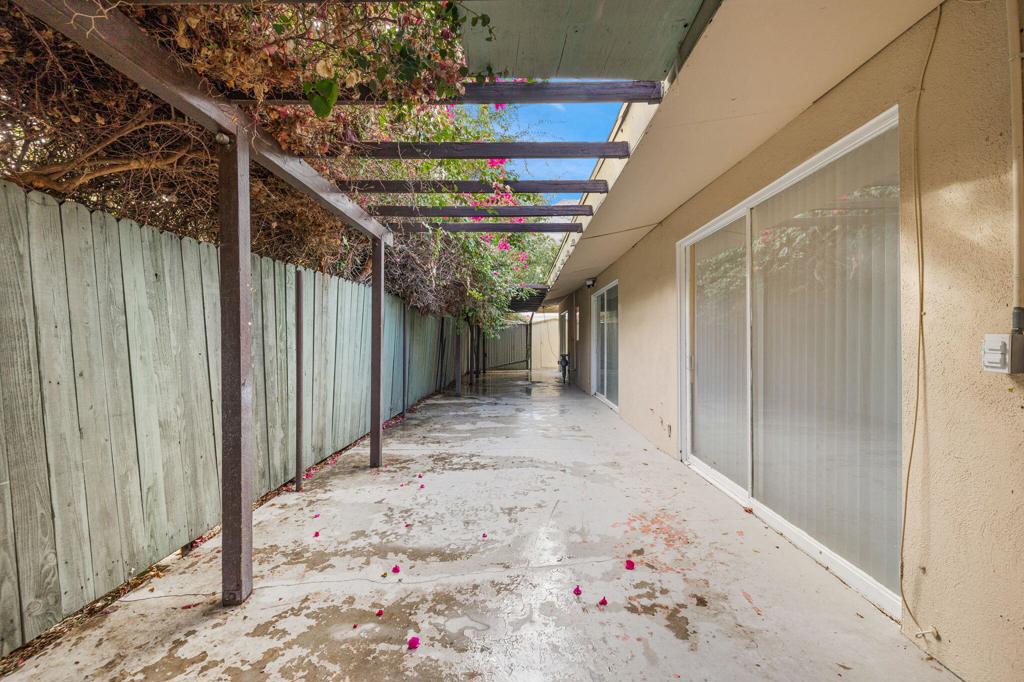 Tahquitz River Estat - Residential Income