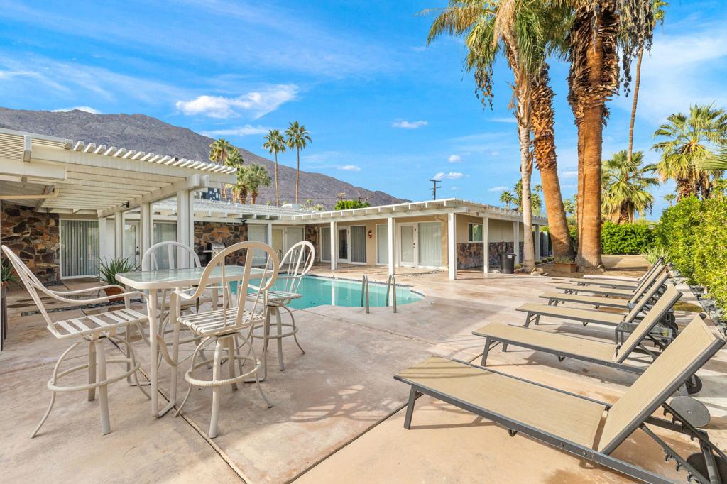 Tahquitz River Estat - Residential Income