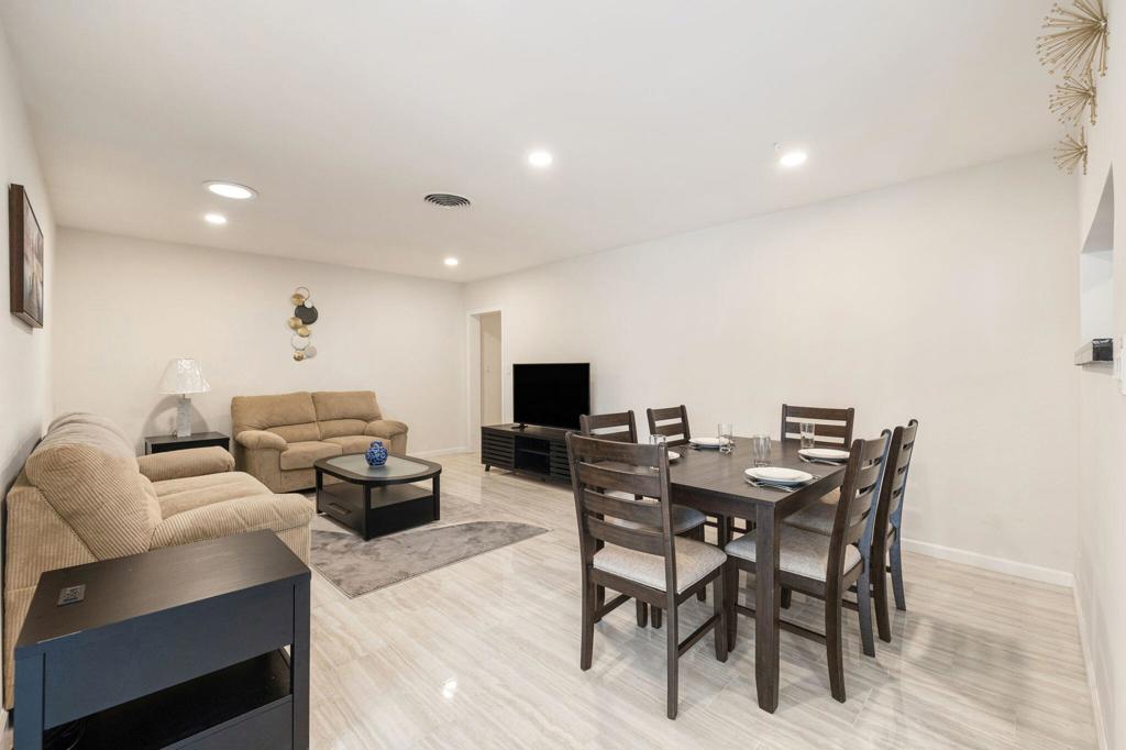 Tahquitz River Estat - Residential Income