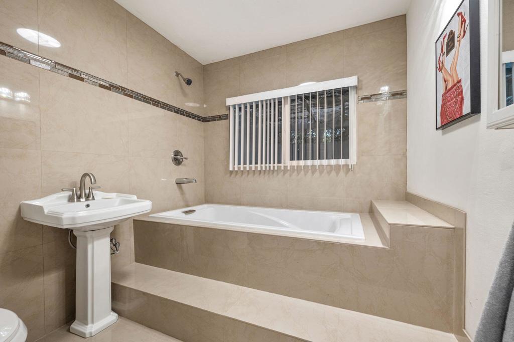 Tahquitz River Estat - Residential Income