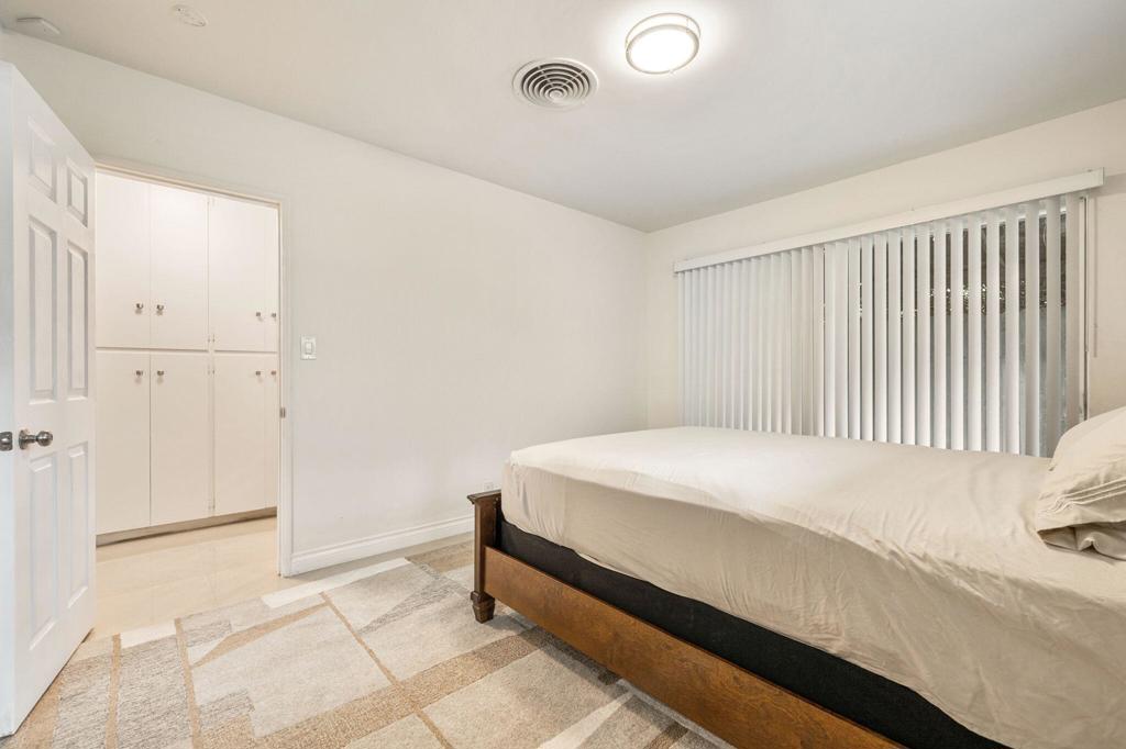 Tahquitz River Estat - Residential Income