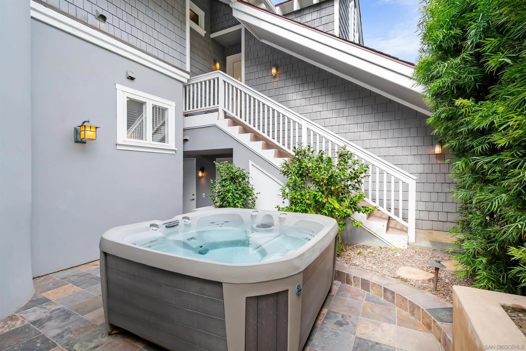 Del Mar - Residential