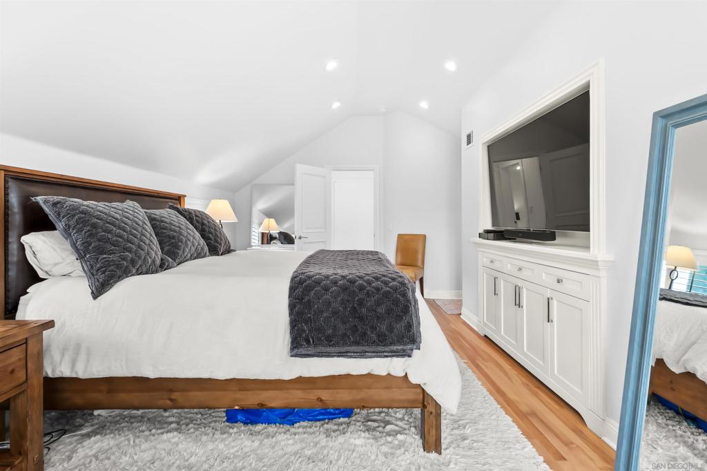Del Mar - Residential