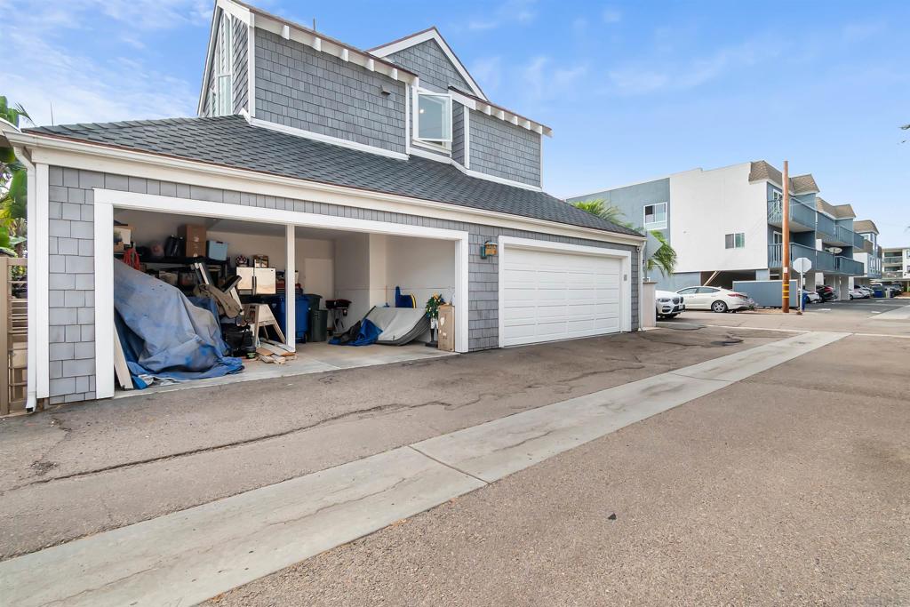 Del Mar - Residential