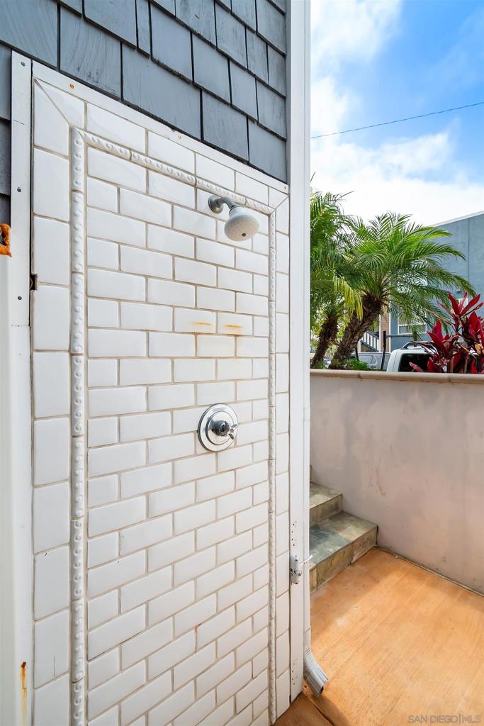 Del Mar - Residential