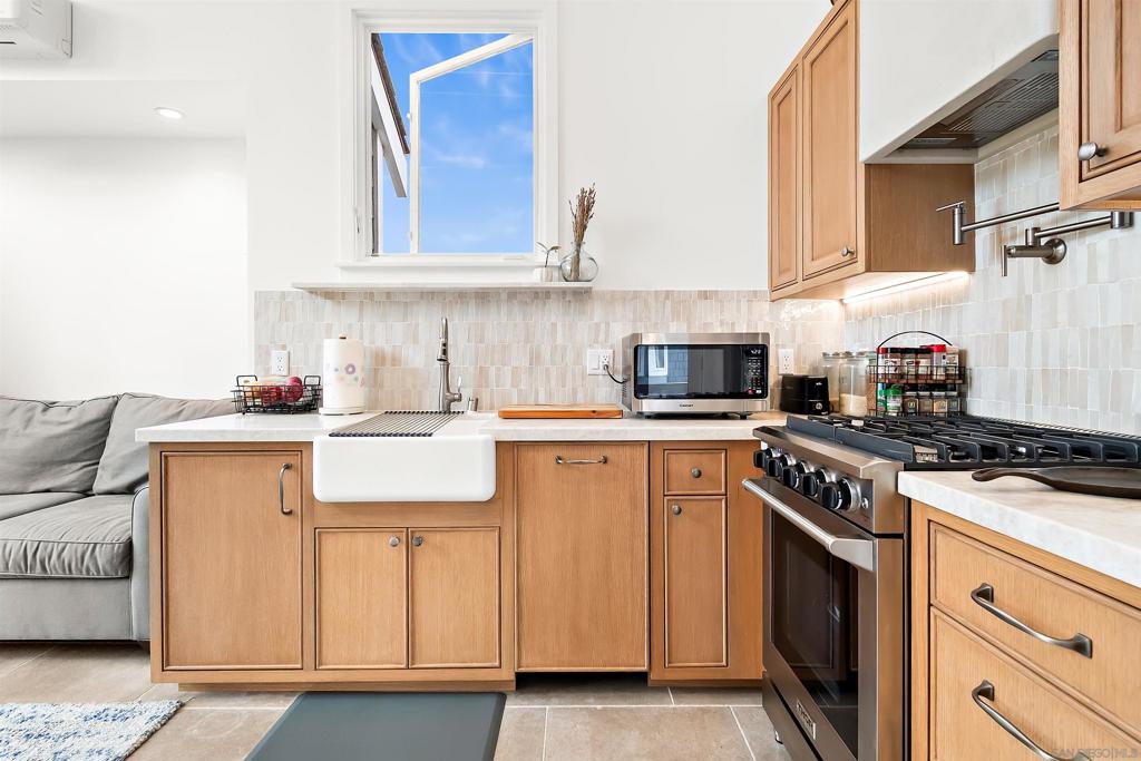 Del Mar - Residential