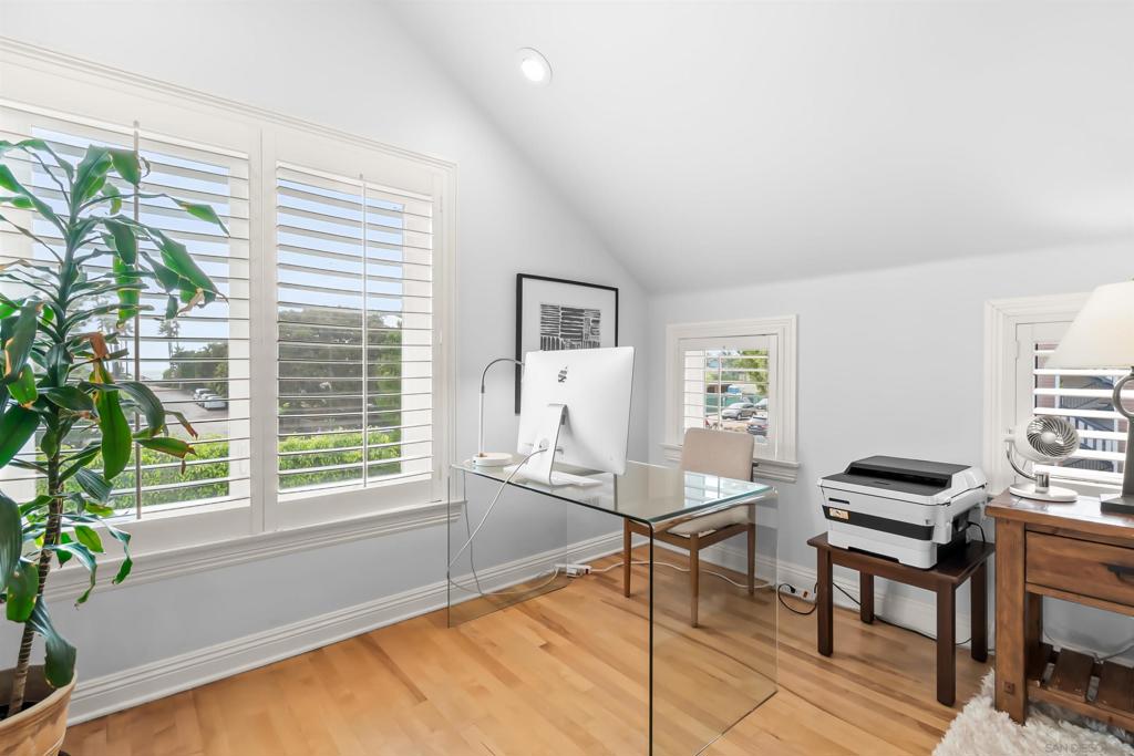 Del Mar - Residential