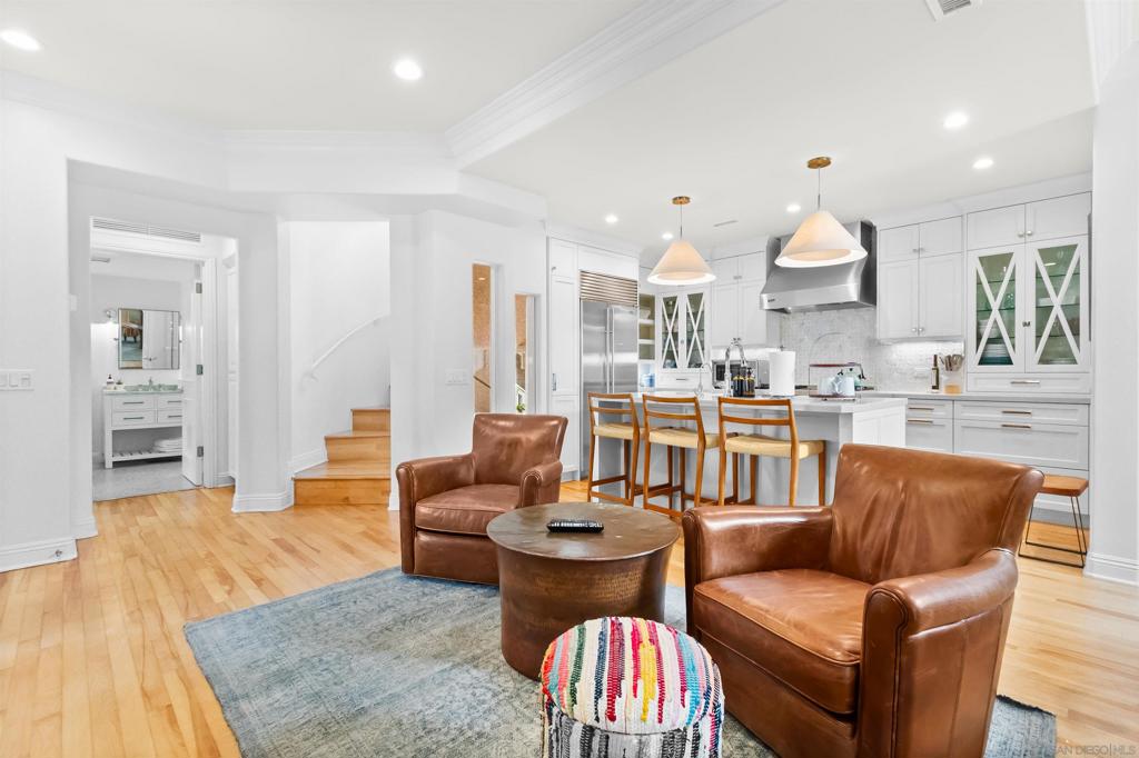 Del Mar - Residential