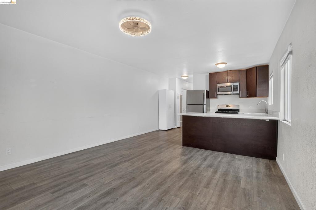 1366 Redwood St