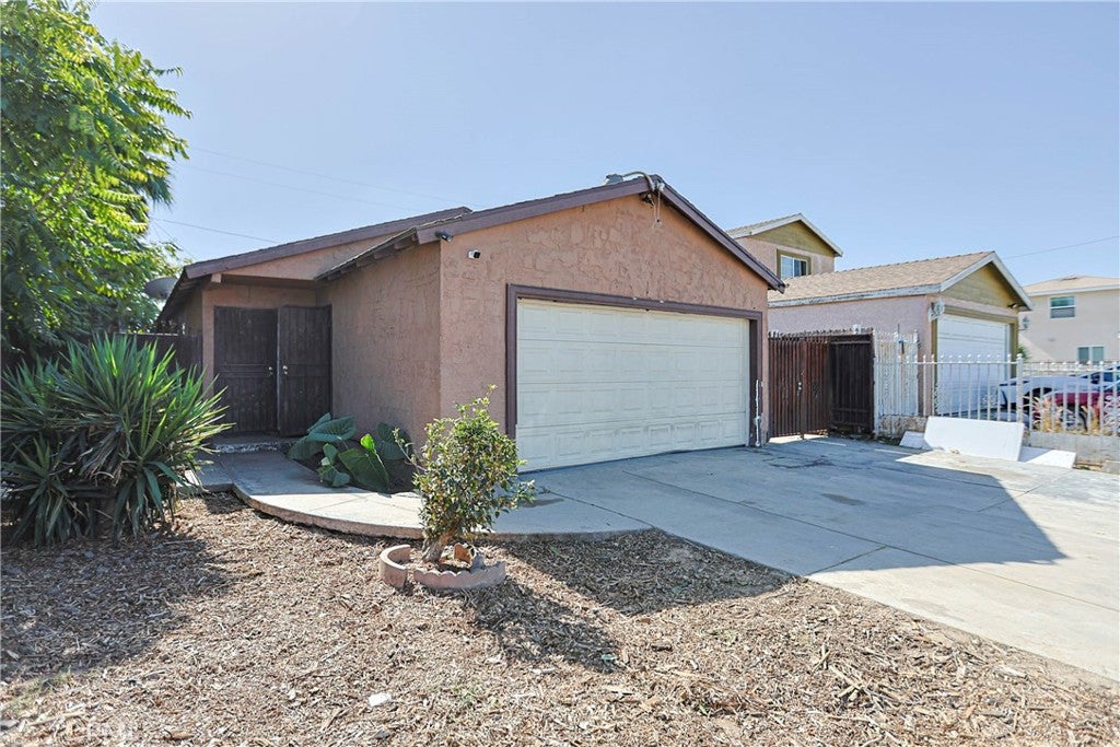 1214 W 151st