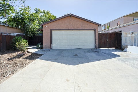 Photo of 1214 W 151st ST, Compton, CA 90220 (MLS # OC26228399)