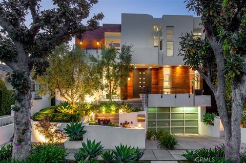 Photo of 808 N La Jolla Avenue, Los Angeles, CA 90046 (MLS # OC26072061)