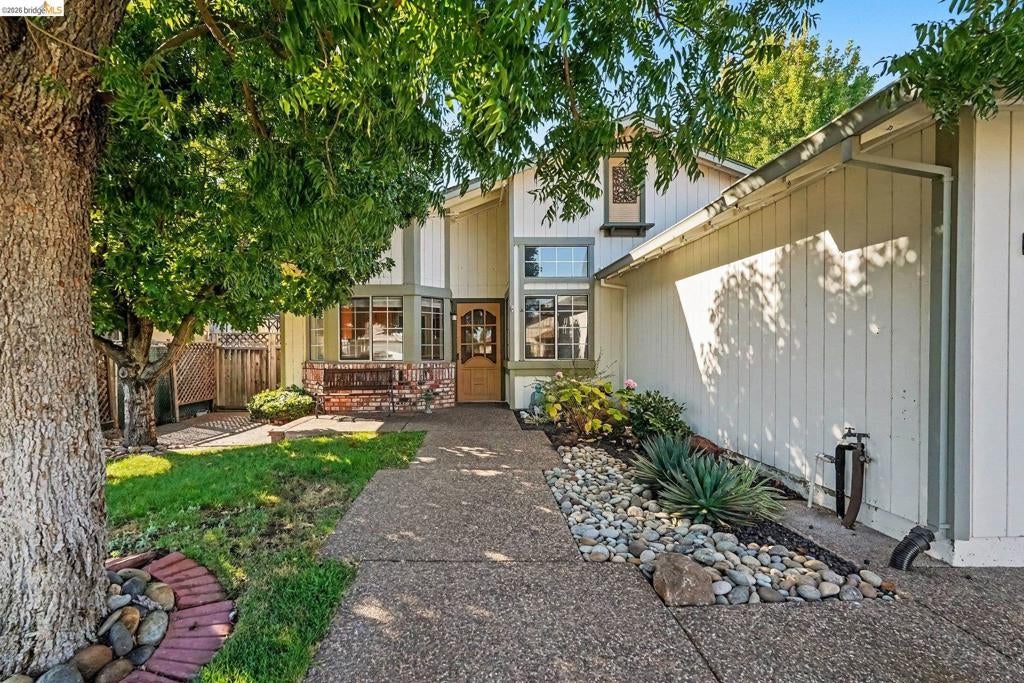 4150 Sequoia Dr