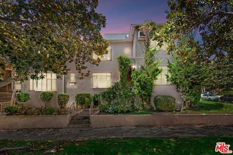 Photo of 10301 1/2 Ilona Avenue, Los Angeles, CA 90064 (MLS # 25596277) Photo of 10301 1/2 Ilona Avenue, Los Angeles, CA 90064 (MLS # 25596277)