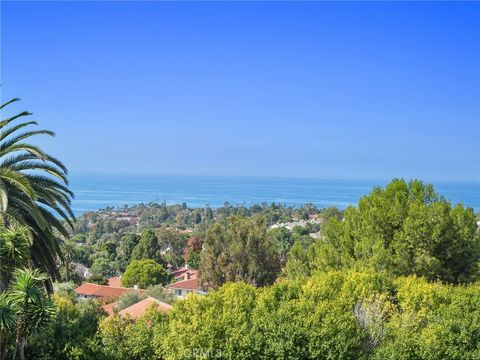 Photo of 2605 Via Olivera, Palos Verdes Estates, CA 90274 (MLS # PV25243423) Photo of 2605 Via Olivera, Palos Verdes Estates, CA 90274 (MLS # PV25243423)