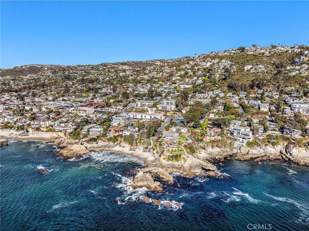 Photo of 240 Moss Street #4, Laguna Beach, CA 92651 (MLS # OC25174030)