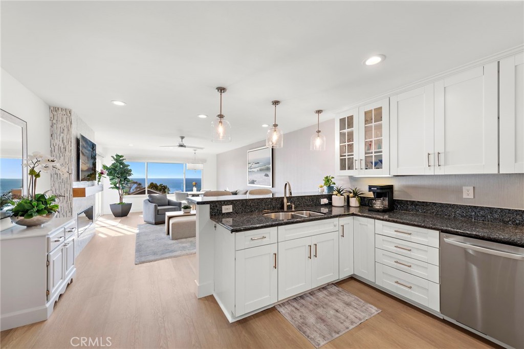 240 Moss Street 4