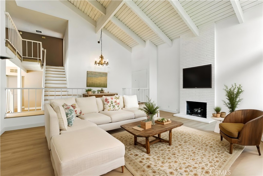 24446 Corta Cresta Drive