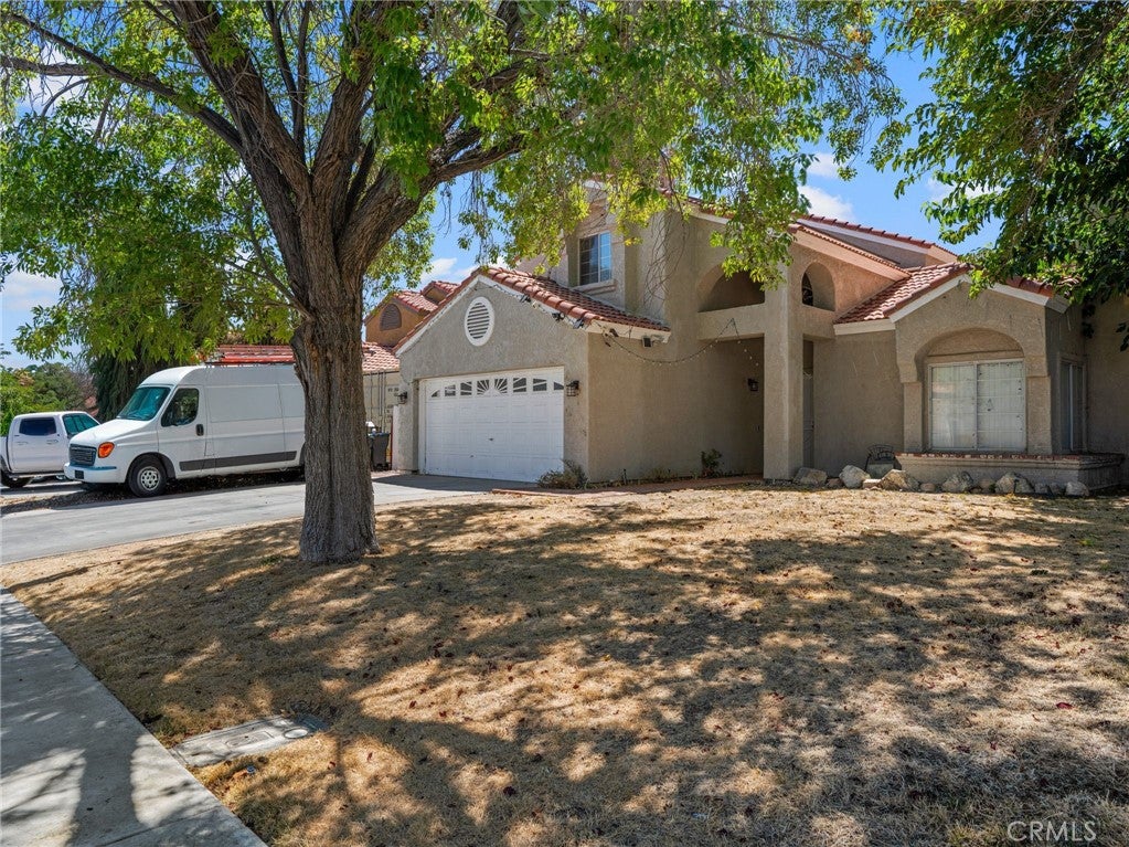 1768 Sierra View