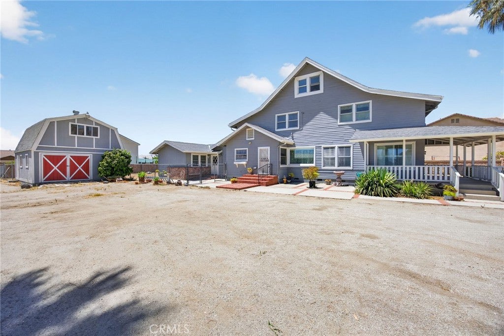 1424 De Anza