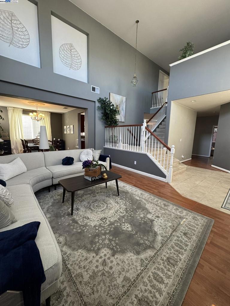 CENTRAL TRACY - Residential